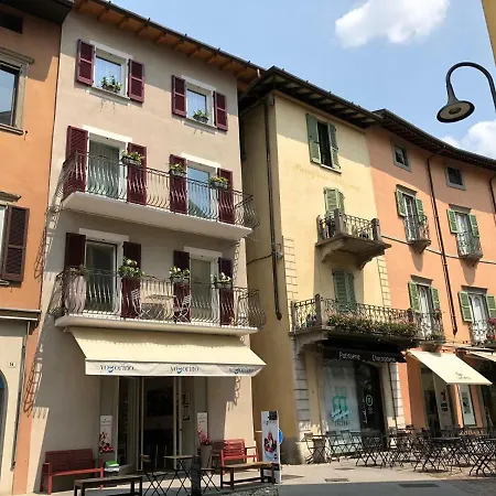 شقة La Quadra - The Super In Iseo, With Daily Housekeeping Included! إيزِيو