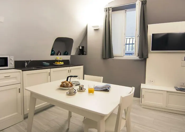La Quadra - The Super In Iseo, With Daily Housekeeping Included! *