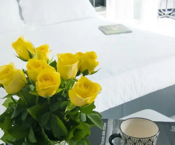 La Quadra - The Super In Iseo, With Daily Housekeeping Included!
